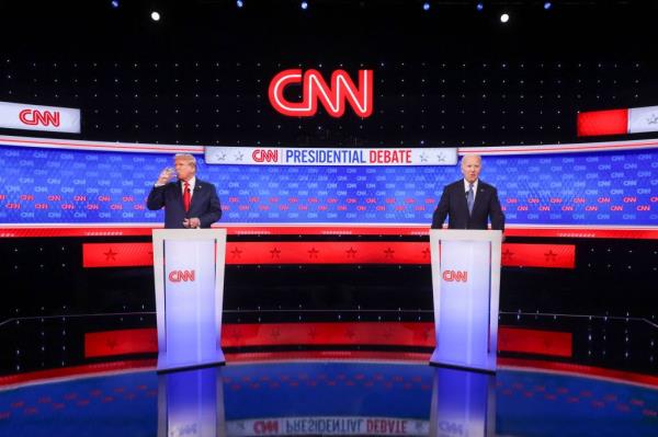 US President Joe Biden (R) and former US President Do<em></em>nald J. Trump (L) participate in the first 2024 presidential election debate