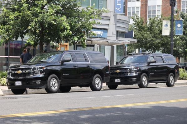 The couple were also joined by Yellen's security detail.